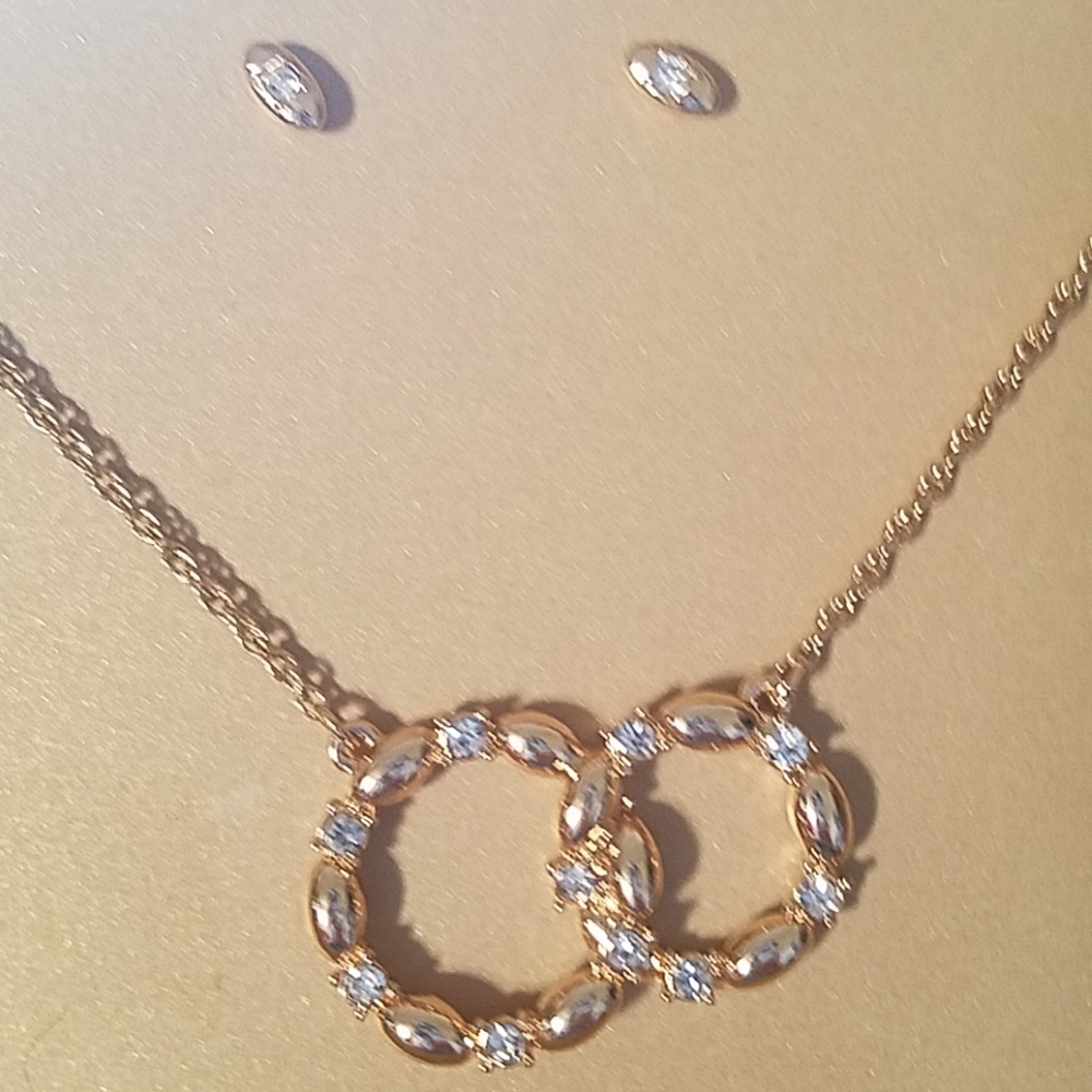 Brand new Charter Club Earring and Pendant Set